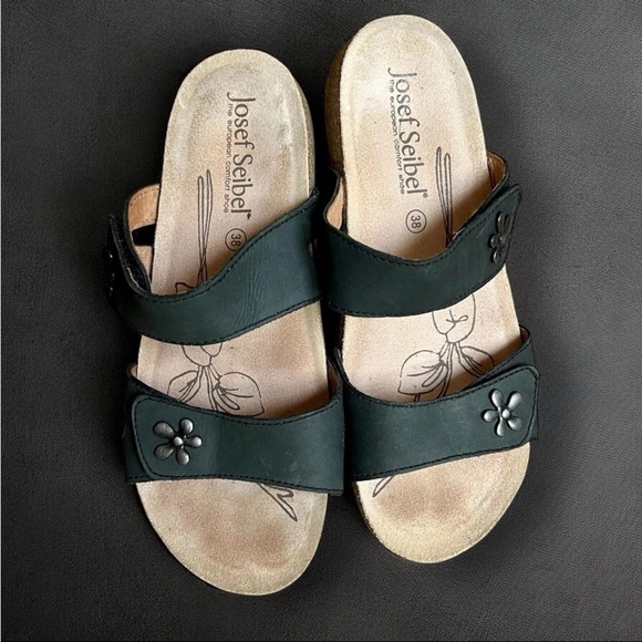 Josef Seibel Tonga Sandal Sz 38 US 7.5 Navy Leather Slip On Flower Strap Comfort - Picture 1 of 8